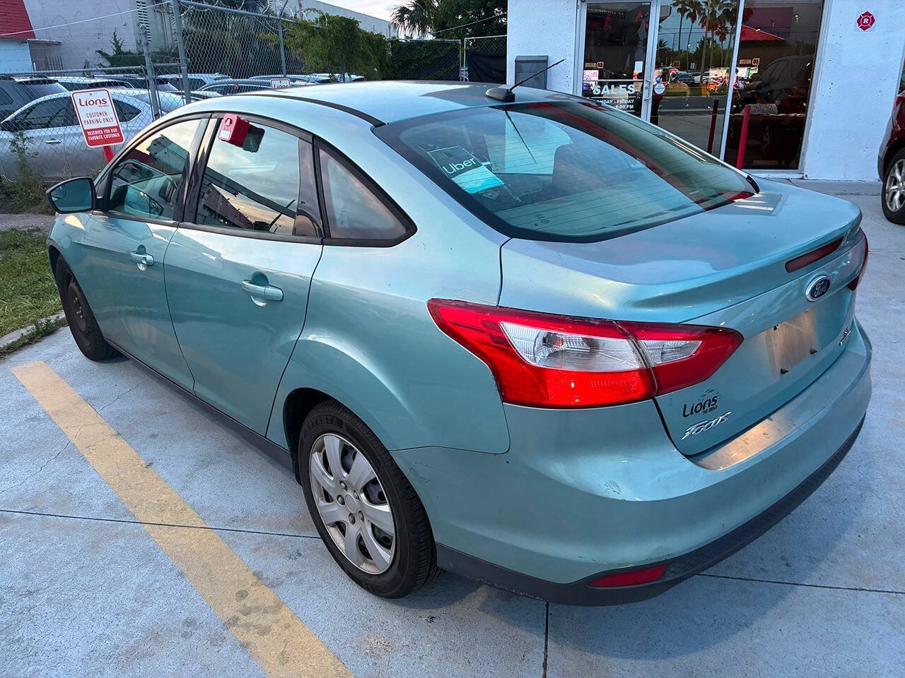 Used 2012 Ford Focus SE FWD image 7
