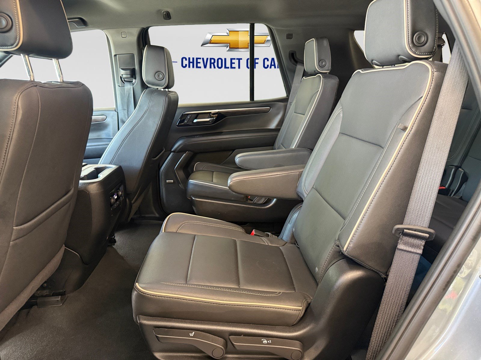 Used 2025 Chevrolet Tahoe Premier AWD/4WD image 19
