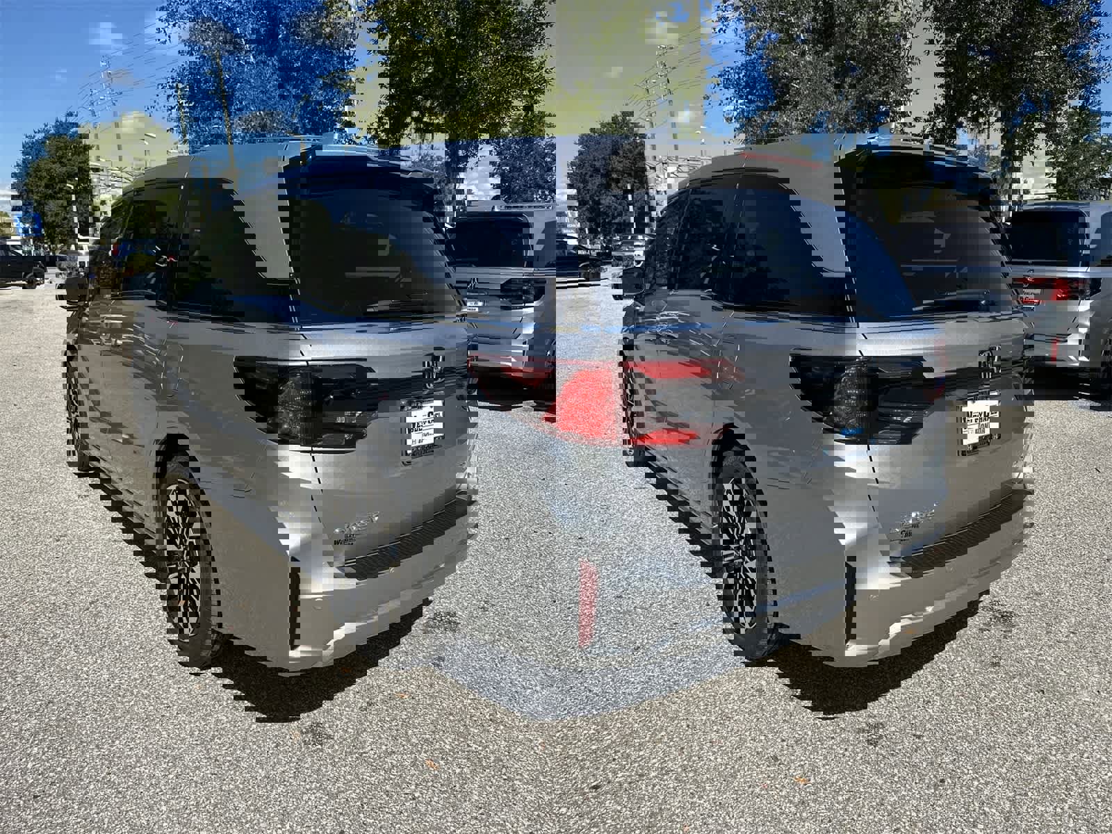 New 2026 Honda Odyssey Elite image 4