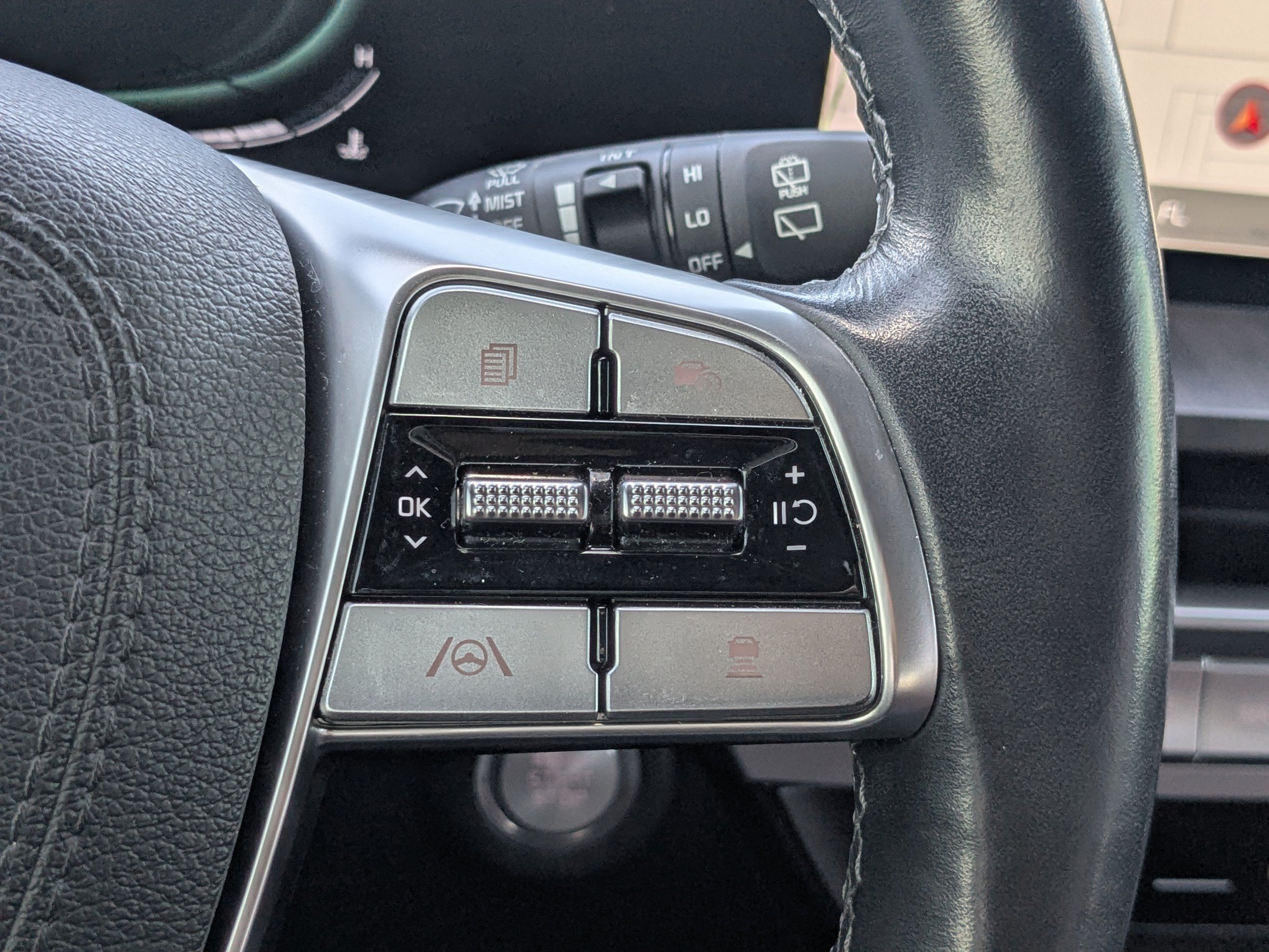 Used 2024 Kia Telluride EX AWD/4WD image 30