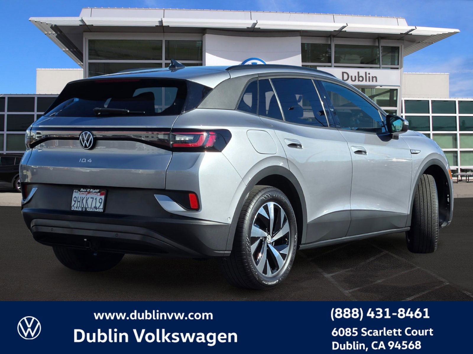 Used 2023 Volkswagen ID.4 Pro image 4