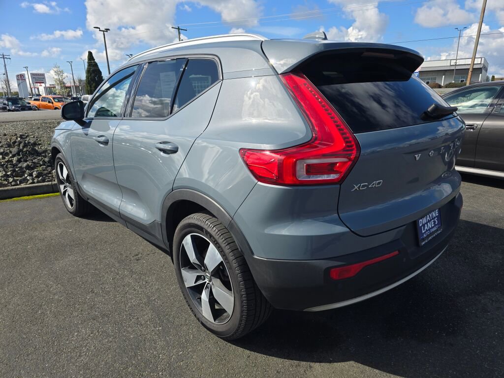 Used 2020 Volvo XC40 T5 Momentum w/ Protection Package image 7