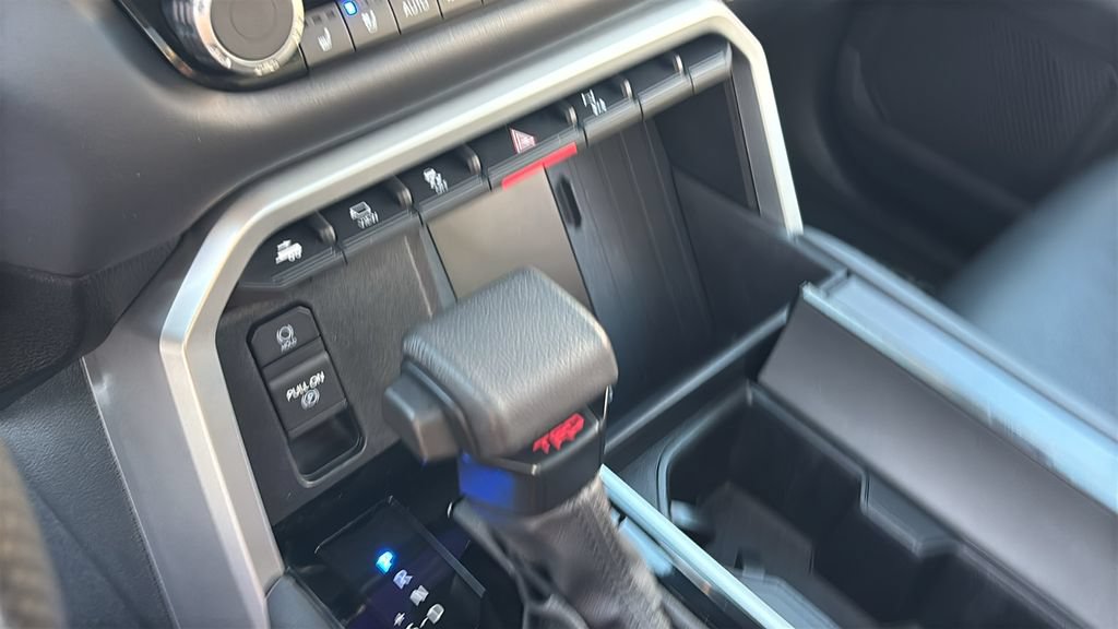 Used 2025 Toyota Sequoia Platinum w/ TRD Off-Road Package AWD/4WD image 23