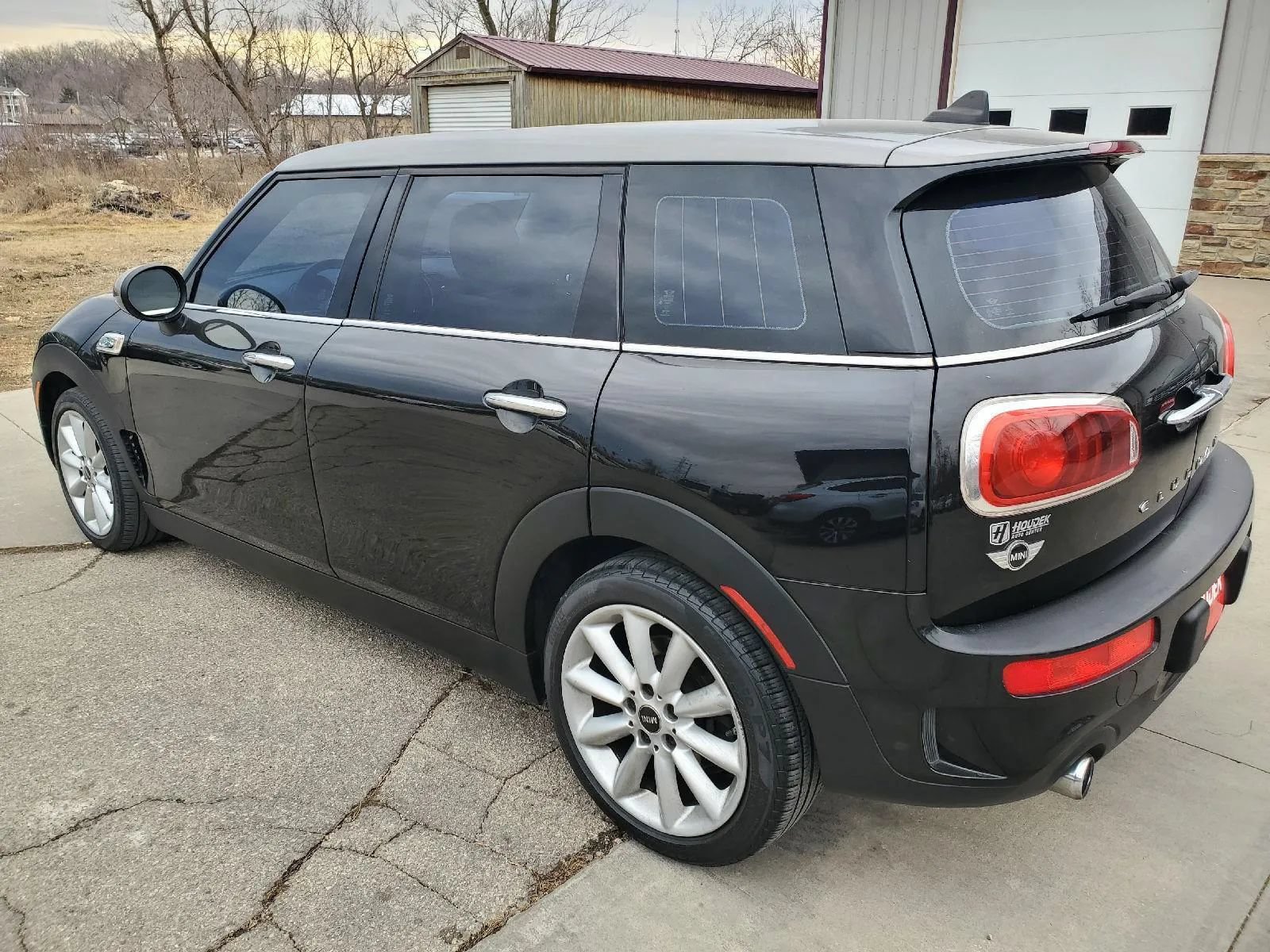Used 2017 MINI Cooper Clubman S FWD image 4
