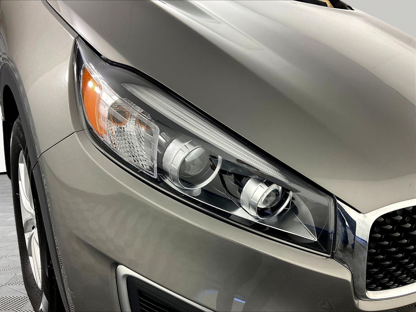 Used 2017 Kia Sorento FWD image 31