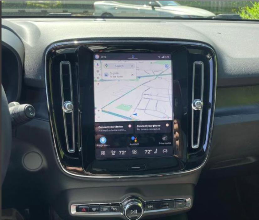 Used 2023 Volvo XC40 Recharge Plus AWD/4WD image 17