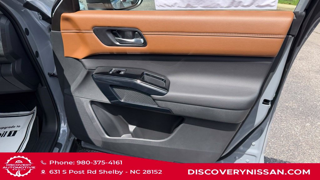 New 2026 Nissan Pathfinder Platinum AWD/4WD image 37