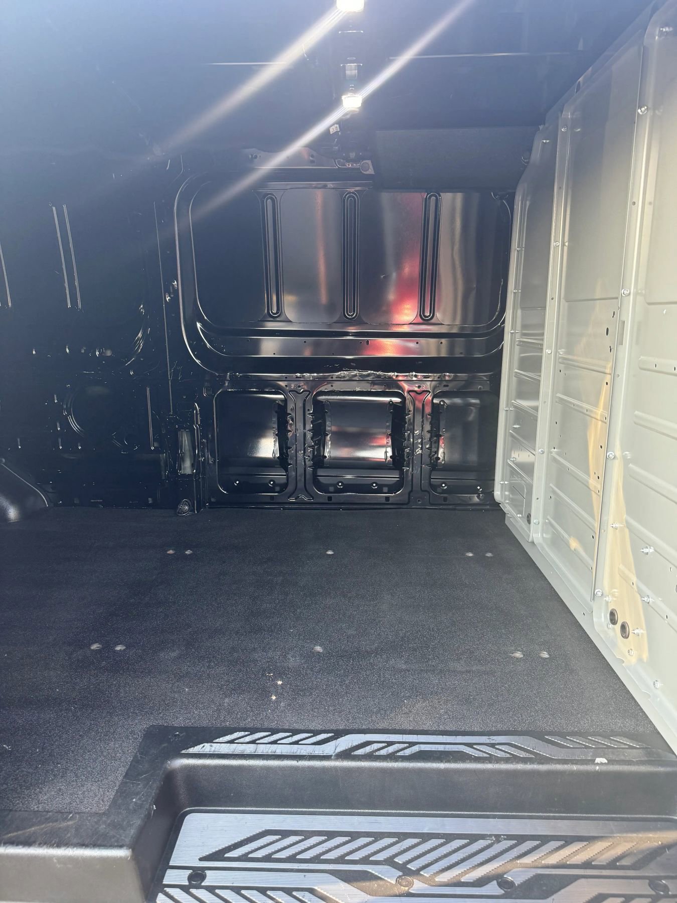 Used 2020 Ford Transit 250 Low Roof w/ Exterior Upgrade Package image 21