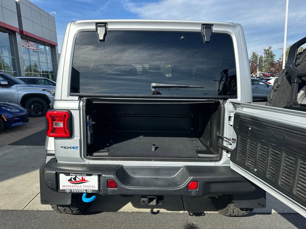 Used 2024 Jeep Wrangler Unlimited Rubicon 4xe image 25