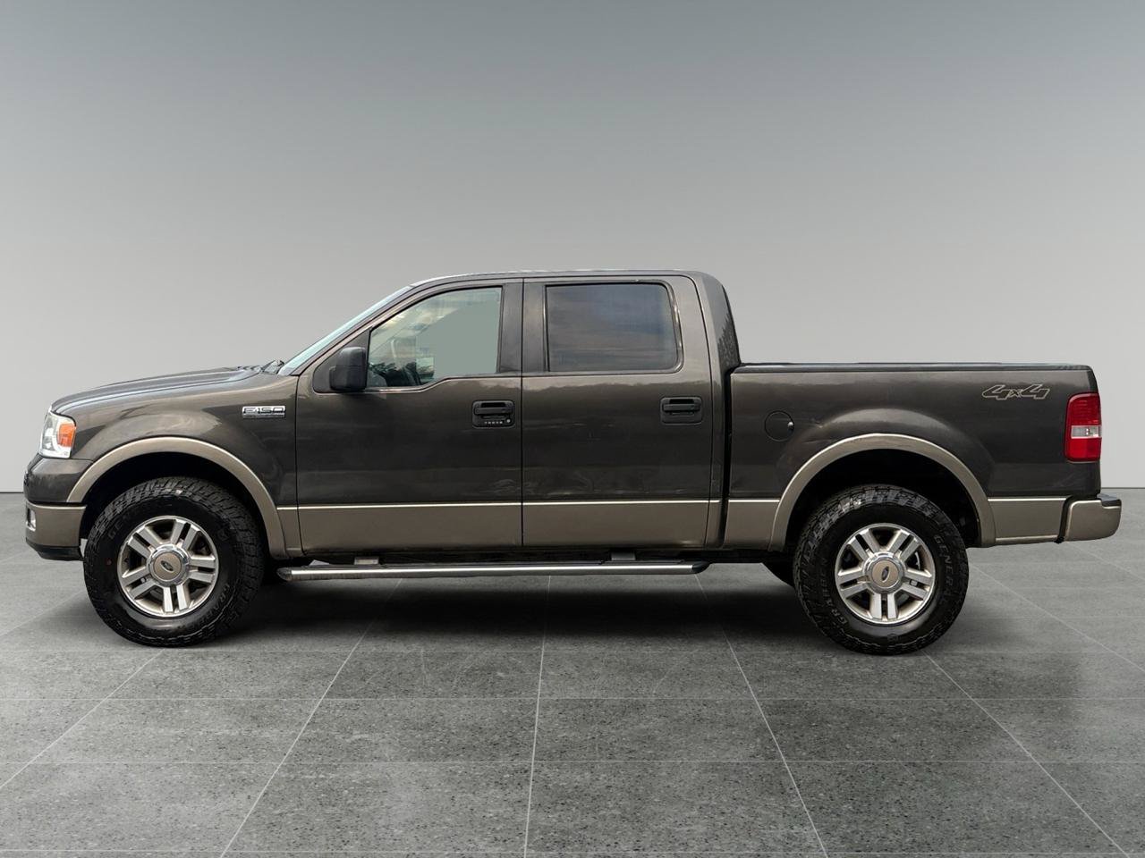 Used 2005 Ford F150 Lariat AWD/4WD image 3