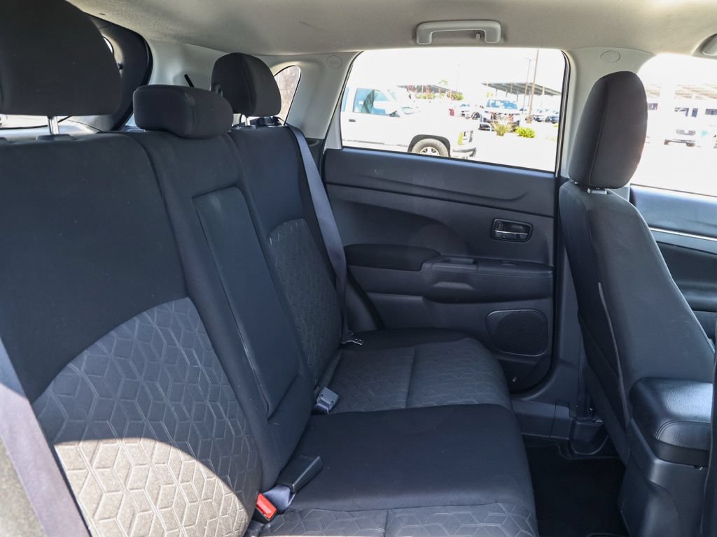 Used 2024 Mitsubishi Outlander Sport ES AWD/4WD image 18