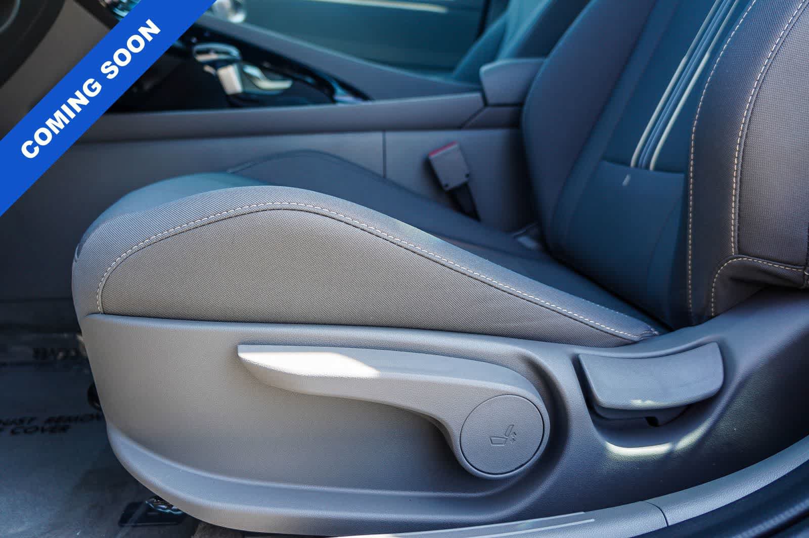 Certified 2025 Hyundai Elantra SEL FWD image 19