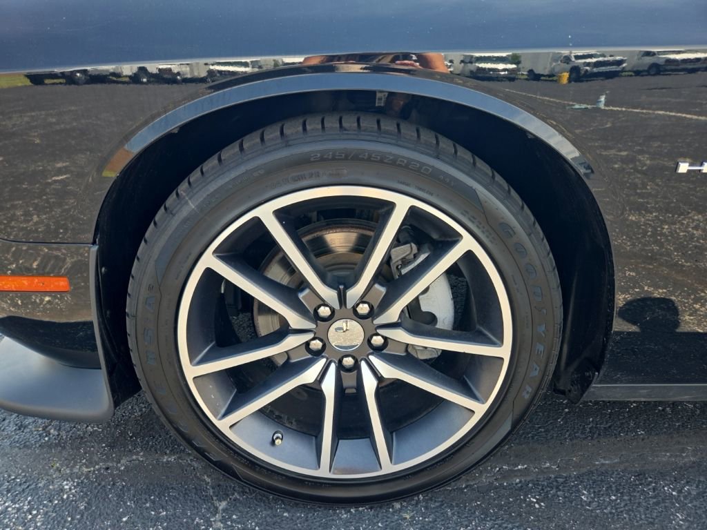 Used 2022 Dodge Challenger R/T w/ Plus Package RWD image 17