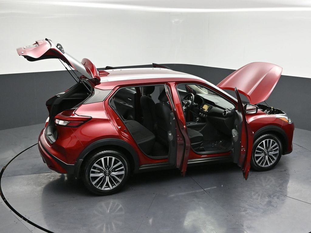 Used 2023 Nissan Kicks SV image 29