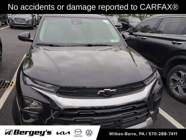 Used 2023 Chevrolet TrailBlazer LT w/ Convenience Package AWD/4WD image 2