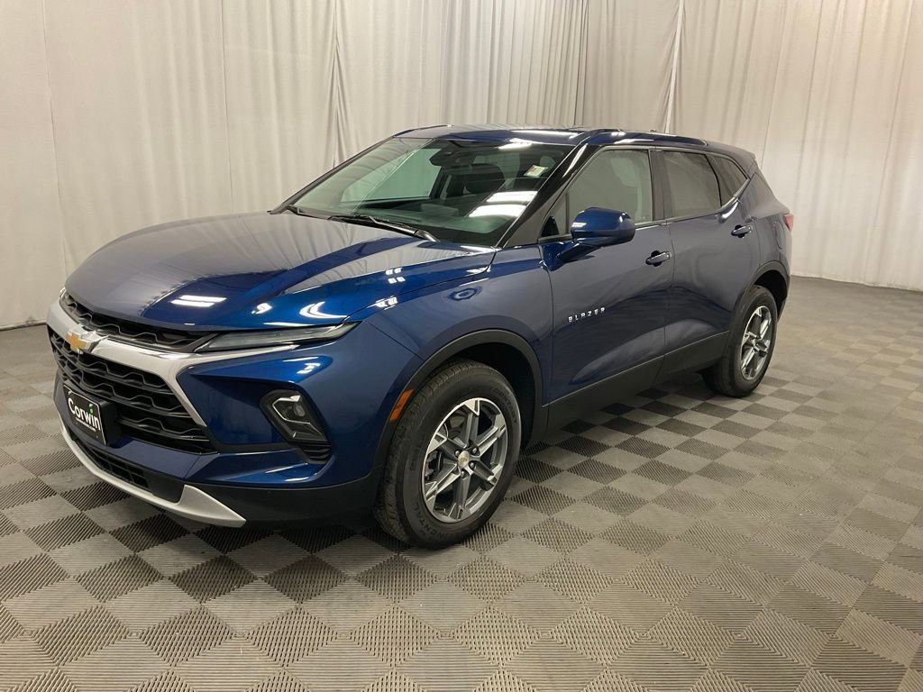Used 2023 Chevrolet Blazer LT w/ Driver Confidence Package image 10