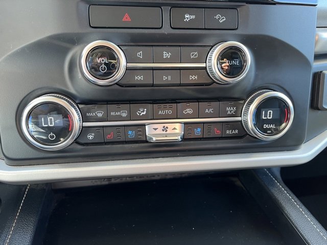 Used 2023 Ford Expedition Max XLT image 41