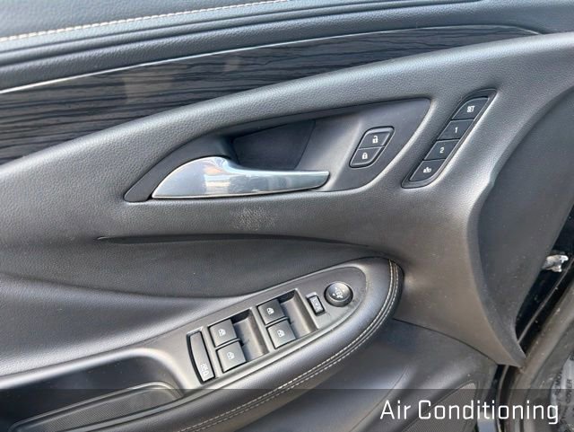 Used 2017 Buick Envision Premium w/ Driver Confidence Package AWD/4WD image 29