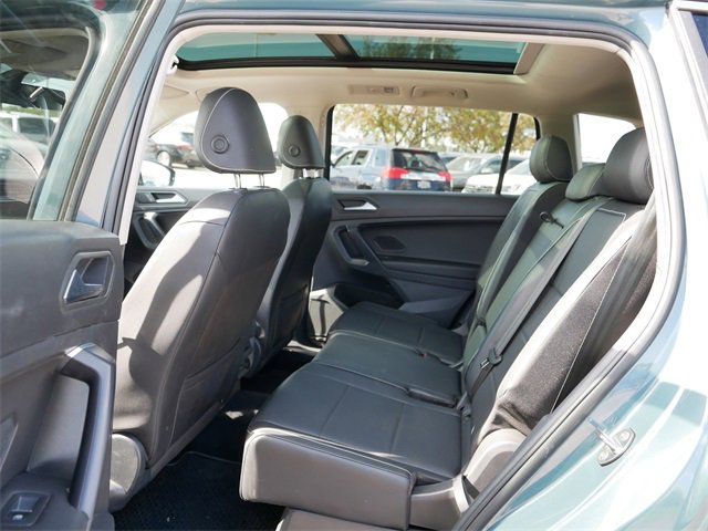 Used 2021 Volkswagen Tiguan SE image 17