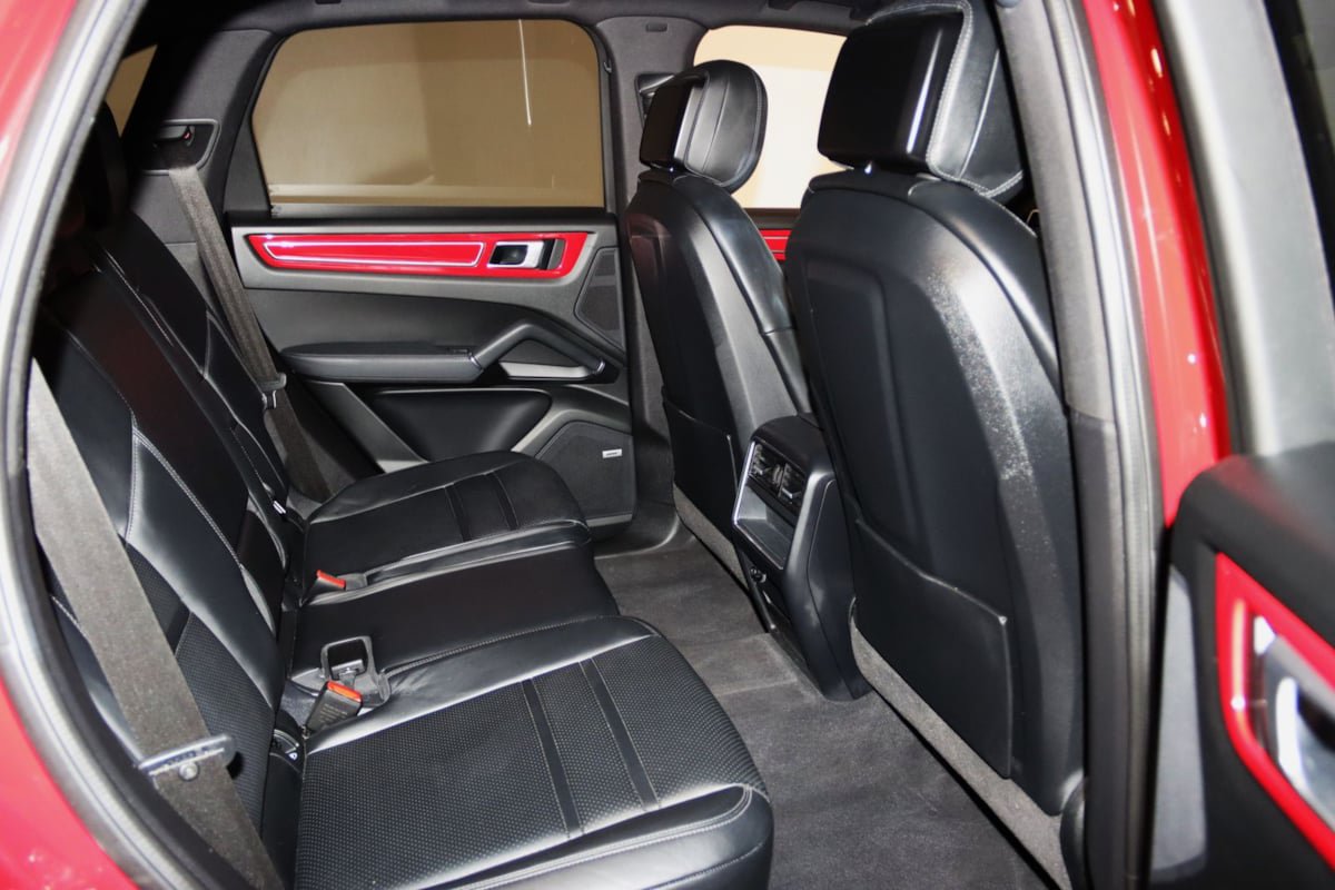 Used 2022 Porsche Cayenne Platinum Edition AWD/4WD image 75