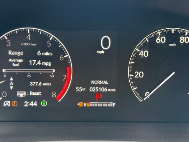 Used 2025 Honda Pilot Touring image 18