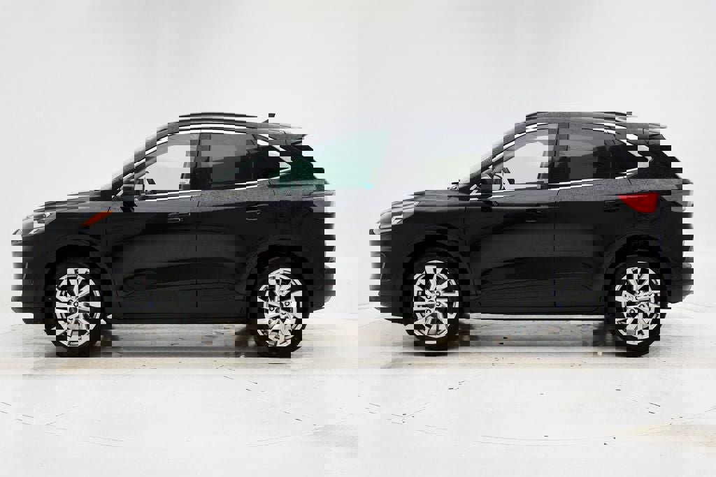 Used 2022 Ford Escape Titanium w/ Titanium Elite Package image 5