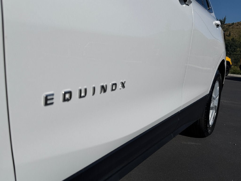 Used 2023 Chevrolet Equinox LT AWD/4WD image 36