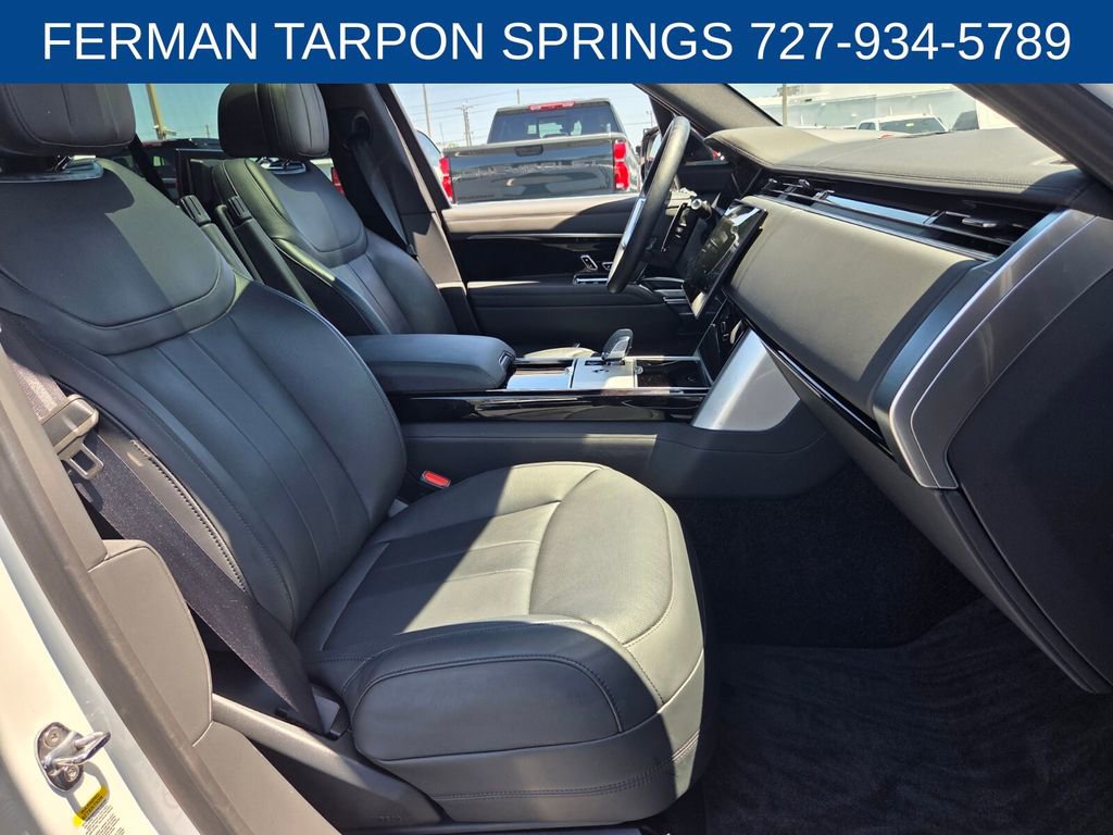 Used 2024 Land Rover Range Rover SE AWD/4WD image 17