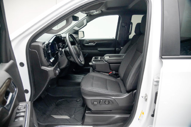 Used 2024 Chevrolet Silverado 1500 RST w/ Redline Edition AWD/4WD image 25