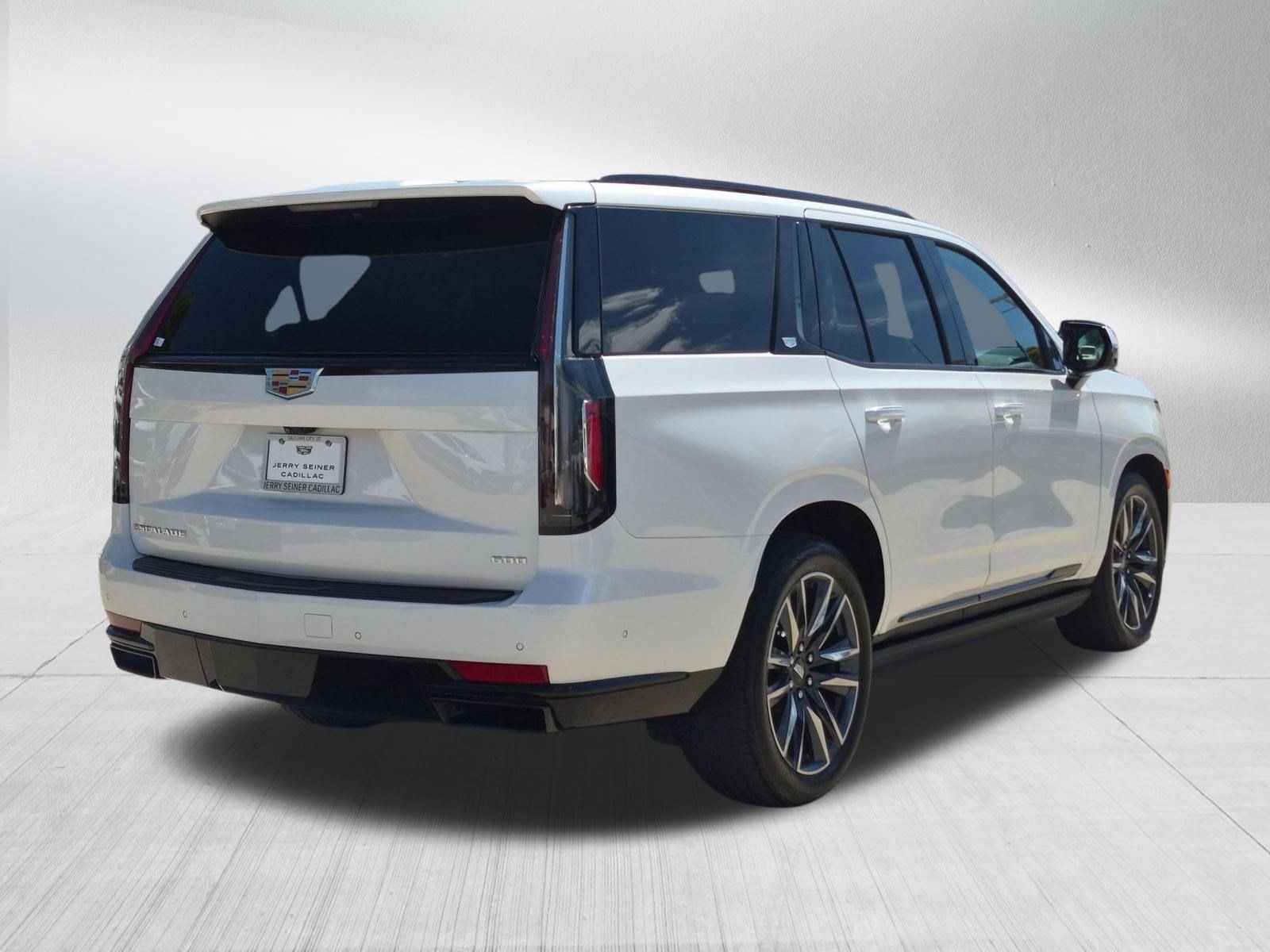 Certified 2022 Cadillac Escalade Sport Platinum AWD/4WD image 6