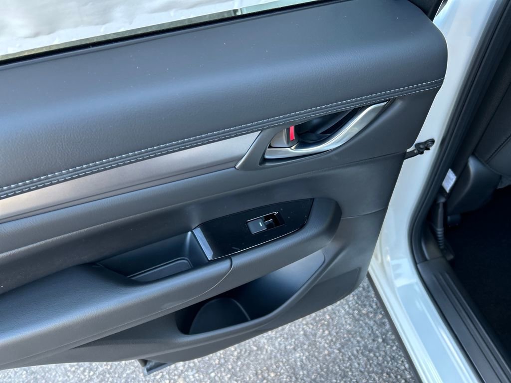 New 2025 MAZDA CX-5 AWD 2.5 S w/ Preferred Package image 24