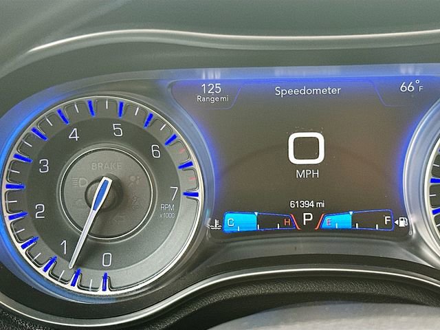 Used 2016 Chrysler 300 C image 13