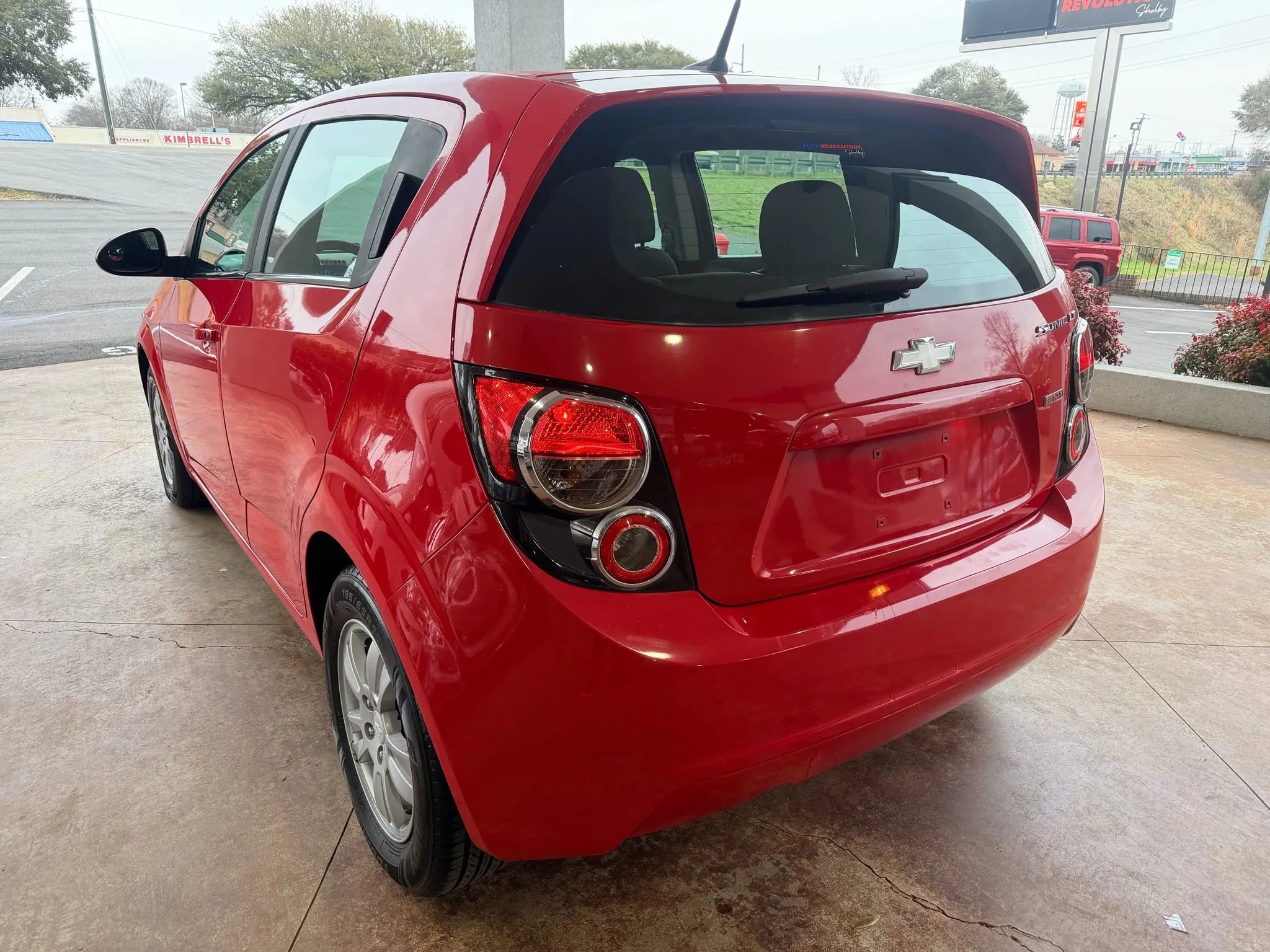 Used 2014 Chevrolet Sonic LT image 4