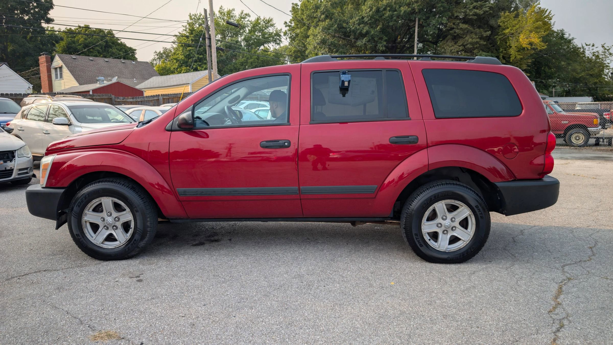 Used 2006 Dodge Durango SXT image 2