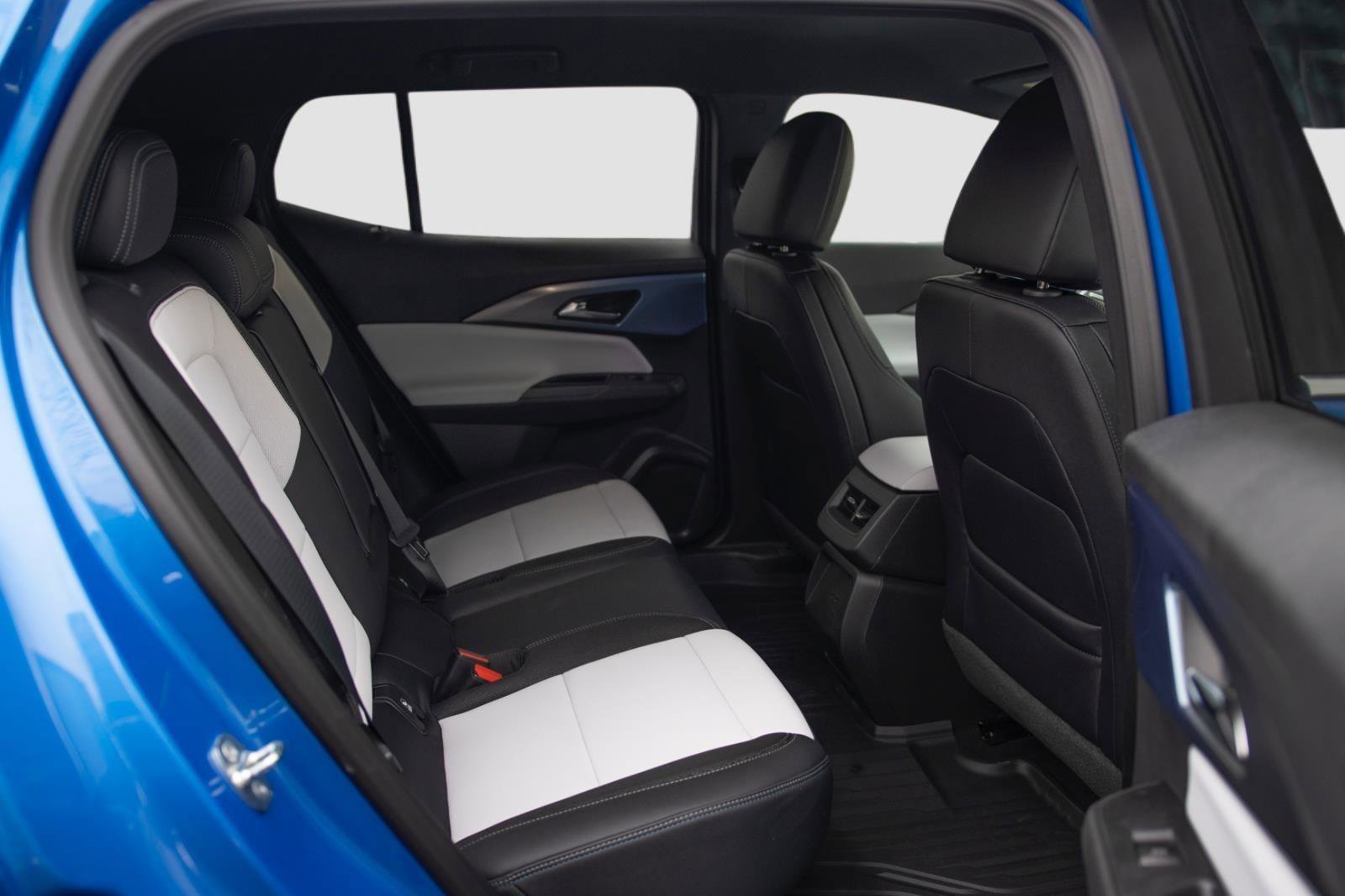 New 2026 Chevrolet Equinox EV LT image 21