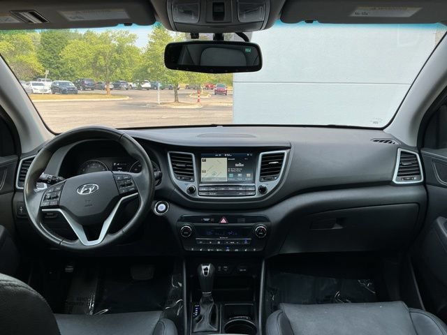 Used 2016 Hyundai Tucson Limited w/ Option Group 03 AWD/4WD image 2