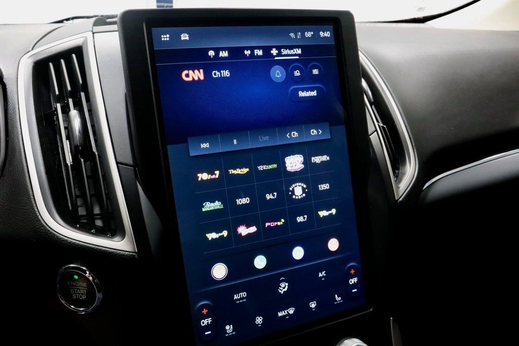 Certified 2022 Ford Edge SEL w/ Convenience Package image 2