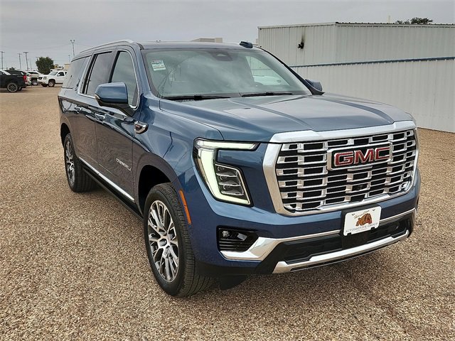 New 2025 GMC Yukon XL Denali w/ Denali Reserve Package image 6