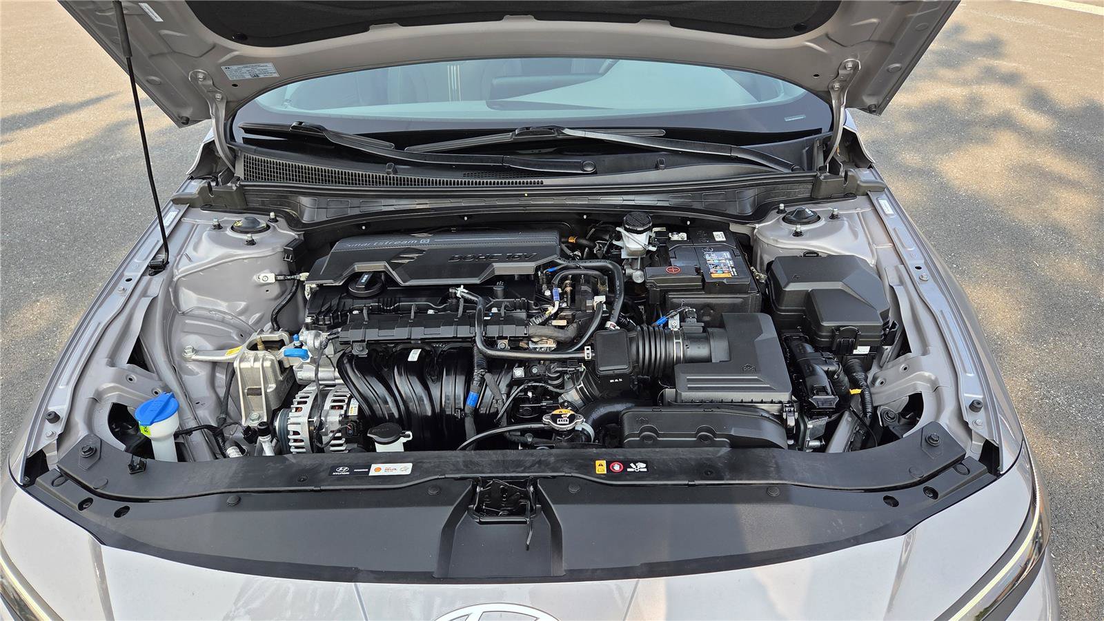 Used 2025 Hyundai Elantra Sport w/ Cargo Package FWD image 10