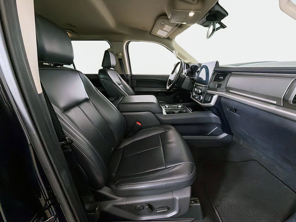 Used 2024 Ford Expedition Max XLT AWD/4WD image 22