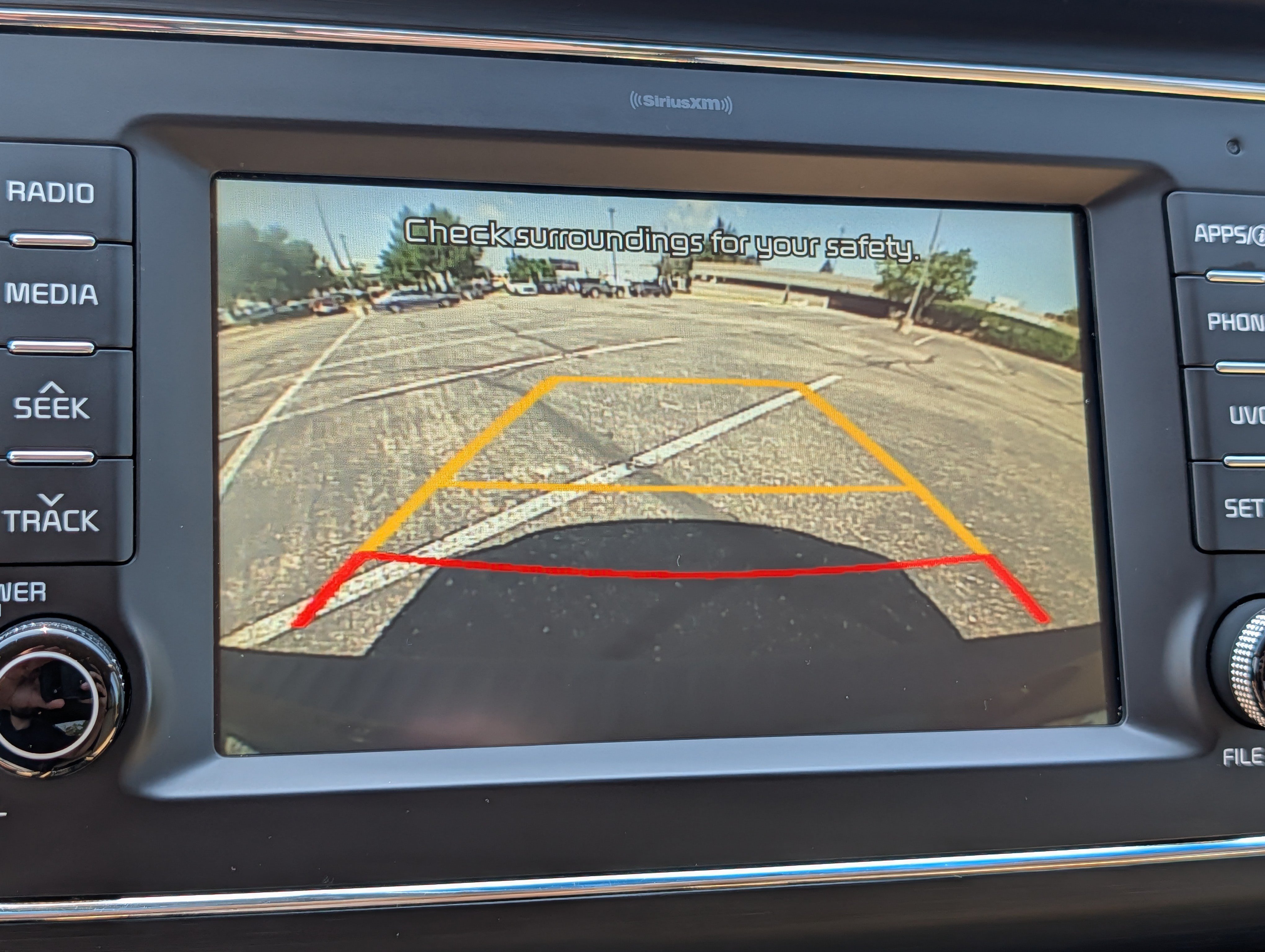 Used 2017 Kia Sedona LX w/ LX Essentials Premium Package FWD image 27