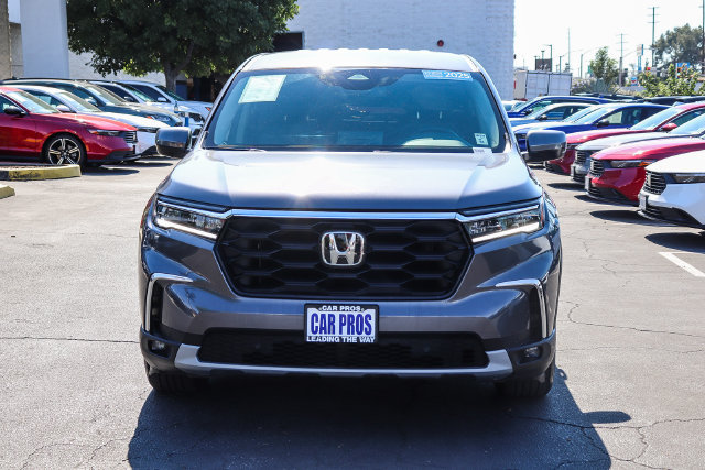 Used 2025 Honda Pilot EX-L image 3