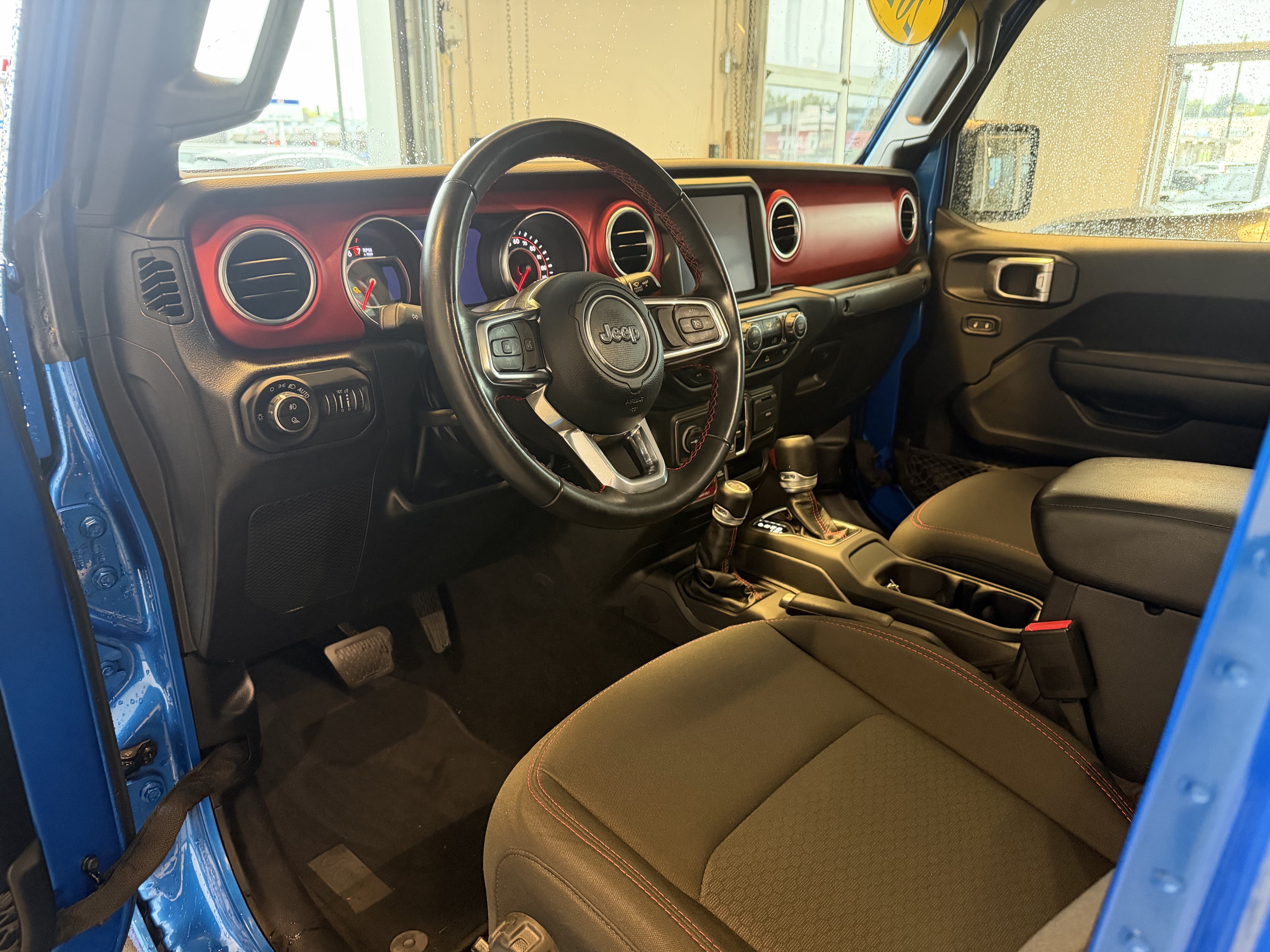 Used 2022 Jeep Gladiator Rubicon AWD/4WD image 7