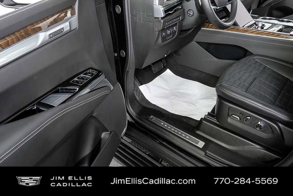 Certified 2025 Cadillac Escalade Sport Platinum image 9
