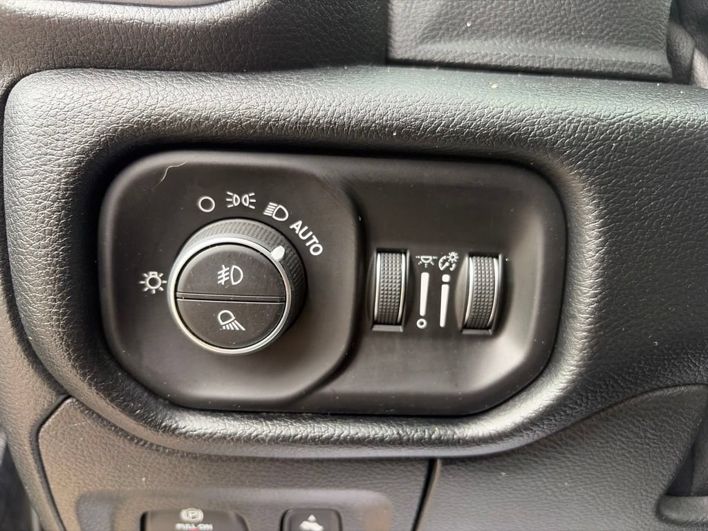 Used 2021 RAM 1500 Laramie AWD/4WD image 13