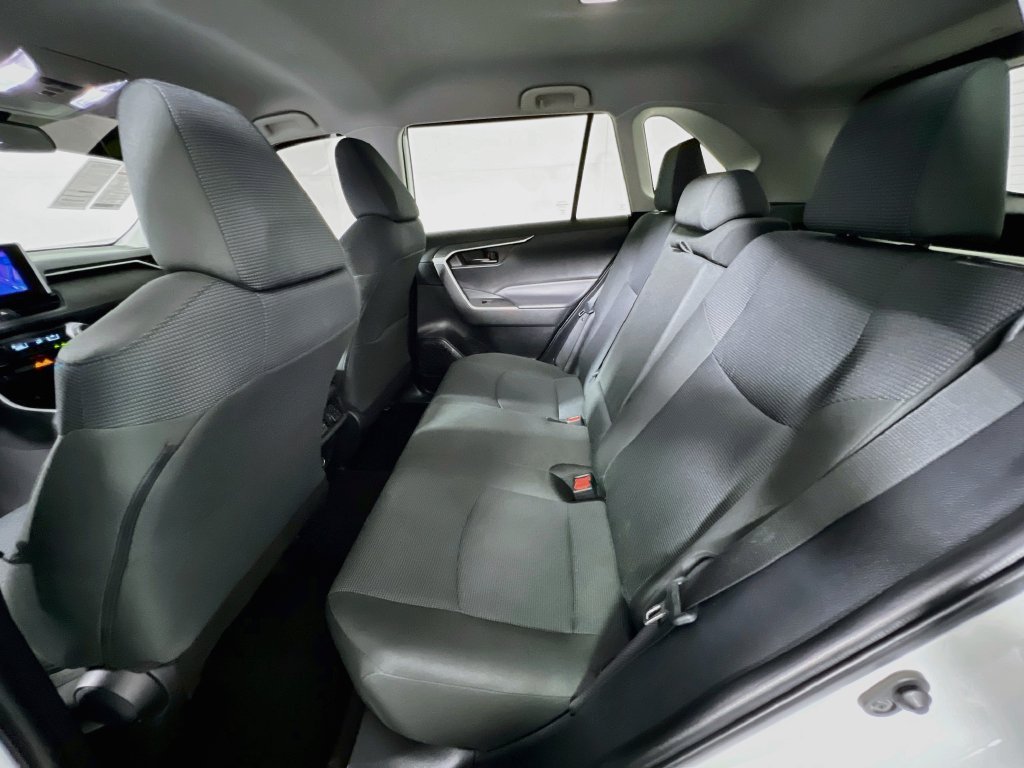 Used 2023 Toyota RAV4 LE AWD/4WD image 25