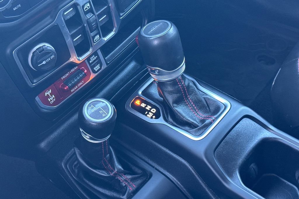 Used 2022 Jeep Gladiator Rubicon w/ LED Lighting Group image 22