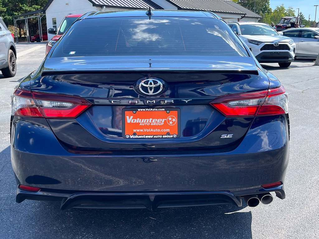 Used 2022 Toyota Camry SE FWD image 7