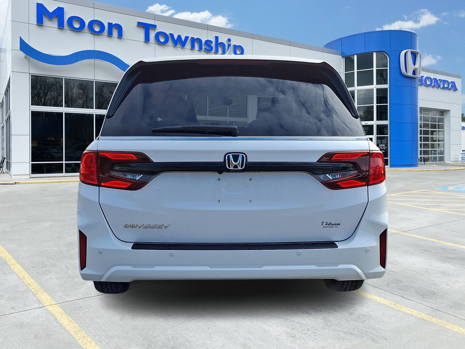 Used 2024 Honda Odyssey Elite image 5