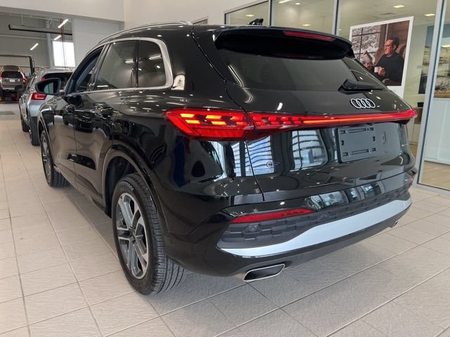 Used 2025 Audi Q5 Premium AWD/4WD image 6